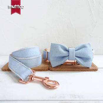 Ошейник MUTTCO для розничной продажи с индивидуальным дизайном, ЛЕГКИЙ джинсовый ошейник ручной работы, бело-голубой ошейник для собак 5 размеров с галстуком-бабочкой UDC034M